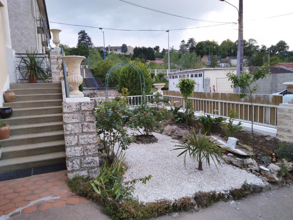 Chambre Cesar B&B- Au 1Er - Villa Chaumonty Périgueux Buitenkant foto